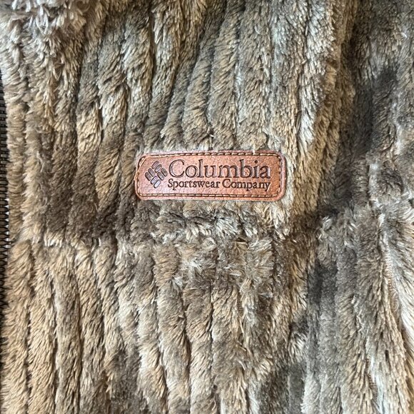 Columbia Women's Fire Side Sherpa Vest - Picture 5 of 9